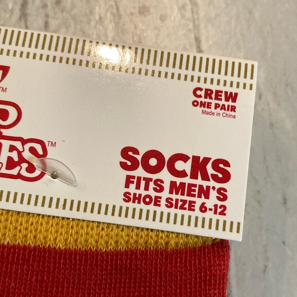 Men’s 3 Pack Snack & Junk Food Theme Crew Socks Set - Picture 6 of 9